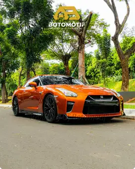 Nissan GT-R R35 Recaro Edition 2022 Katsura Orange