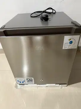 Kulkas GEA RS-06DR
