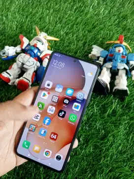 Xiomi 12T 8/256 GB normal jaya lecet pemakaian saja