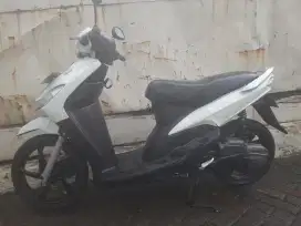 Yamaha mio putih
