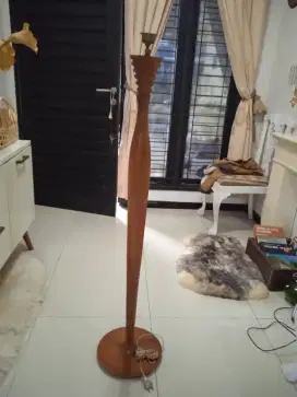 Rangka Lampu Sudut