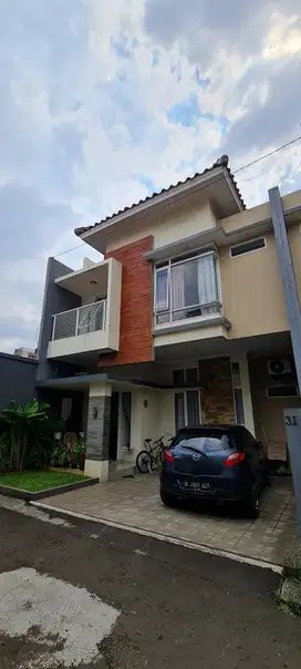 Rumah bagus cluster jual cepat di timbul raya jagakarsa jakarta
