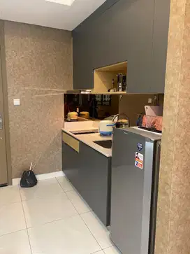 disewakan 3 bedroom full furnish taman anggrek residence