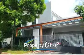 Dijual Rumah Posisi Hoek Di Kawasan Paling Strategis Kencana Loka BSD