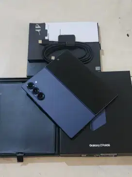 Samsung Z Fold 6 5G 12/256Gb, warna Biru SEIN, kondisi 99% Sempurna