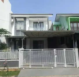 Nego Sampai Jadi!Rumah Rapi Siap Huni di Nusa Loka ,BSD Barang Langka