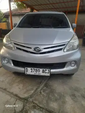 Daihatsu Xenia 2014