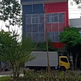 JUAL RAYA DEMAK RUKO 3 LANTAI JALAN DEMAK NOL JALAN DEKAT JALAN TOL