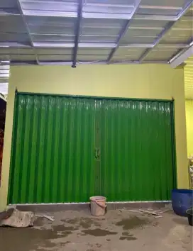 Folding gate rolling door