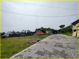 Kavling Istimewa dekat Jalan Raya Dekat SMP Muhammadiyah 2 Kalasan