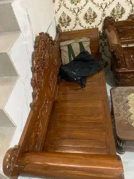 Satu set kursi tamu + meja kaca
