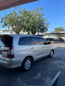Toyota Kijang Innova 2012 Bensin