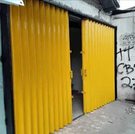 Folding gate rolling door