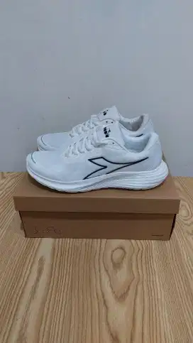 Diadora ORI (baru)