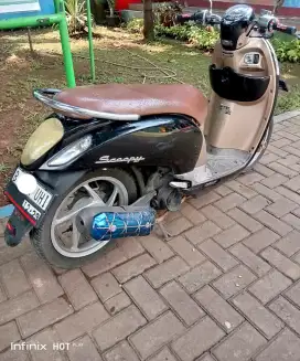 Honda Scoopy-FI 2014 Black Gold