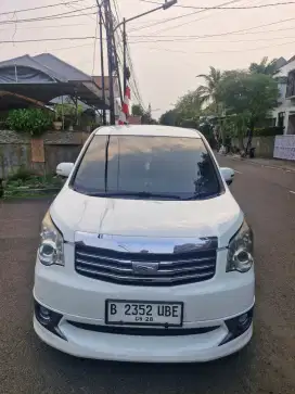 Toyota Nav1 V AT 2013 Mulus