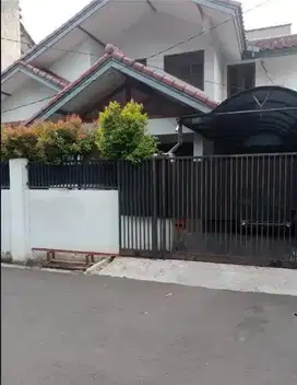 Rumah Strategis di Jakarta Selatan