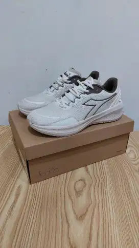 Diadora ORI baru