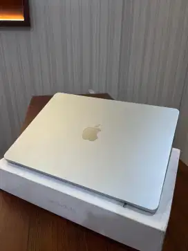 MACBOOK AIR M2 2022 8/256 FULLSET ORIGINAL