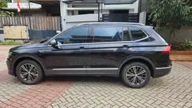 Volkswagen Tiguan Allspace - Pemakai pertama langsung, STNK Panjang