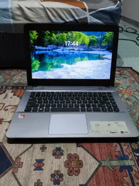 Laptop Asus X441B Sonic Master