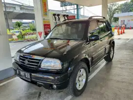 Suzuki Grand Escudo 2.0 AT Tahun 2002