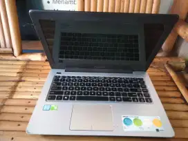 Asus x456u core i5-7200U/ RAM 8gb/ssd128gb+HDD 1tb/ Nvidia 930MX