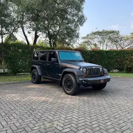 Jeep Wrangler Rubicon 3.6L AT Hardtop 2013