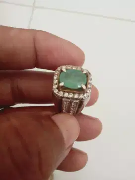 Batu permata zamrud