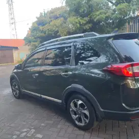 Rental mobil lepas kunci 24 jam