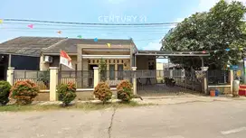 Rumah Hoek 1 Lt Jalan 2 Row Mobil Di Vida Bumipala Bekasi S8955