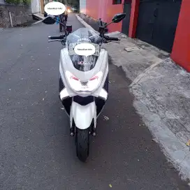 Yamaha Nmax putih 2019
