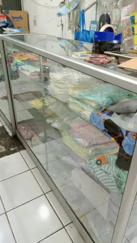 Etalase Baju etalase pakaian etalase warung