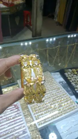 Terima jual emas segala kondisi