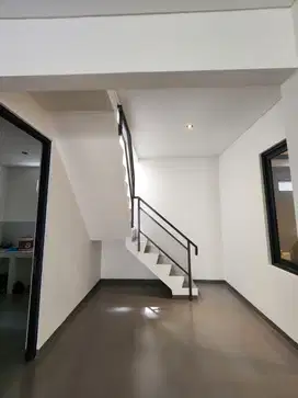Dijual Rumah di Taman Rahayu 3 Kondisi Bagus
