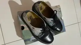 Sepatu Dr Martens 1461 Limited edition Original
