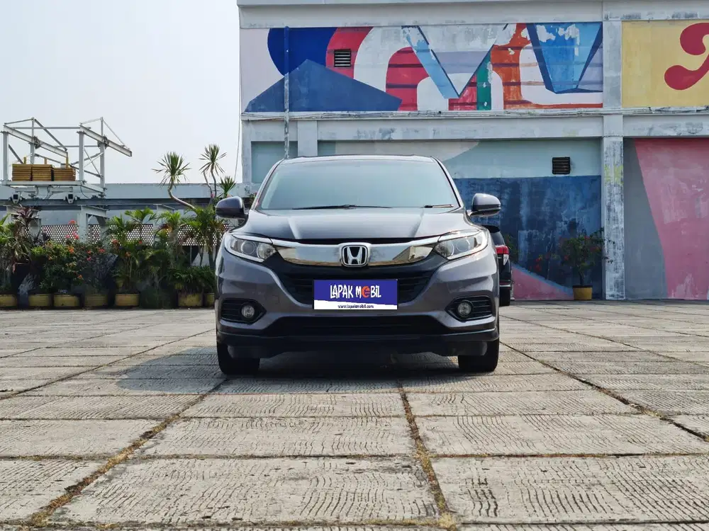Honda HRV HR-V 1.5 E MATIC AT 2021 Abu KM 69RB
