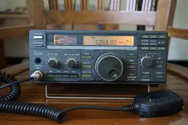 Icom IC-721 HF Transceiver normal mulus TX 130 watt