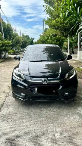 HRV Prestige AT wrn hitam