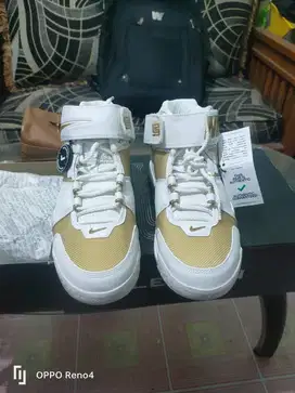 NIKE LEBRON MACABI GOLD | HARGA NEGO
