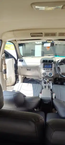 Toyota Avanza 2010 Bensin