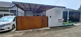 Rumah 1 Lt Strategis 15 menit ke Stasiun Cibinong Hadap Timur J-28500
