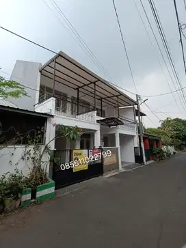 Jual cepat rumah bagus siap huni di Jurang Mangu