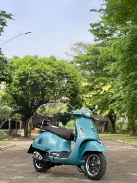 Vespa GTS 300 Italy 70Th 2016