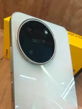 Realme 11 8/256 bekas resmi