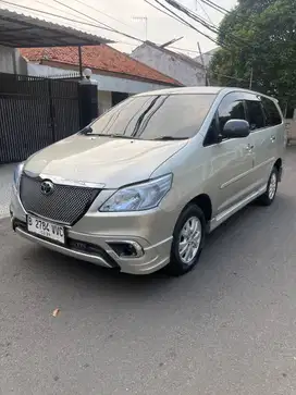 Toyota Kijang Innova V 2.5 AT Diesel 2009 Up 2015 Terawat Siap Pakai