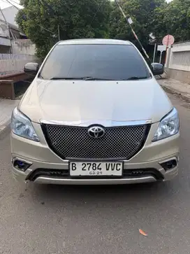 Toyota Kijang Innova V 2.5 AT Diesel 2009 Up 2015 Terawat Siap Pakai