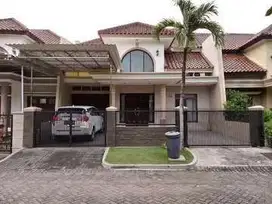 Depan Taman! Dijual rumah villa bukit mas cluster mediterian