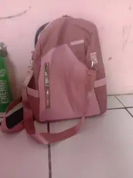 Tas Ransel cocok untuk pekerja dan juga anak sekolah