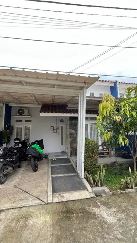 Rumah 15 menit ke Cibinong City Mall SHM Hadap Utara J-34458